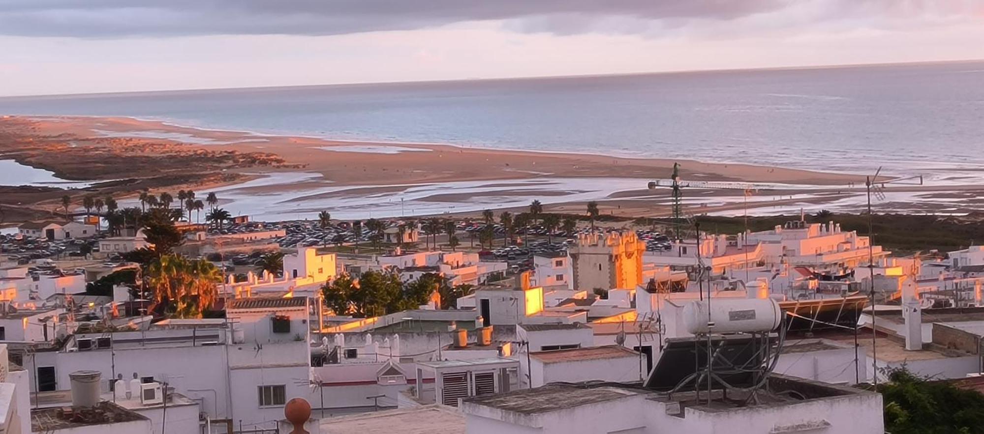 Duplex Atico Con Las Mejores Vistas De Conil Conil De La Frontera Luaran gambar